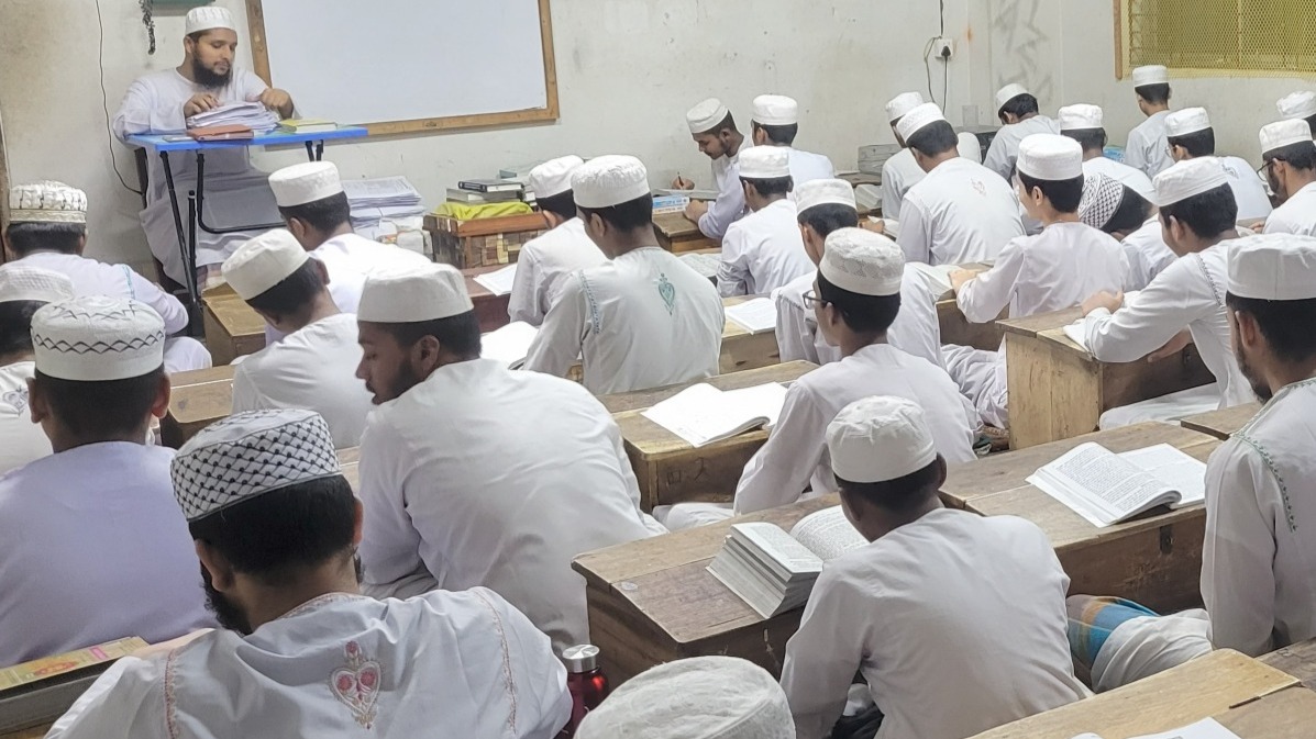 বৈশিষ্ট্যসমূহ